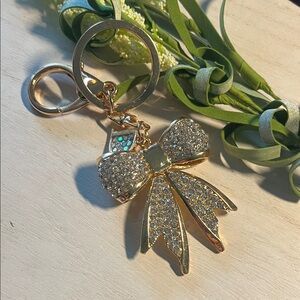 Bow keychain